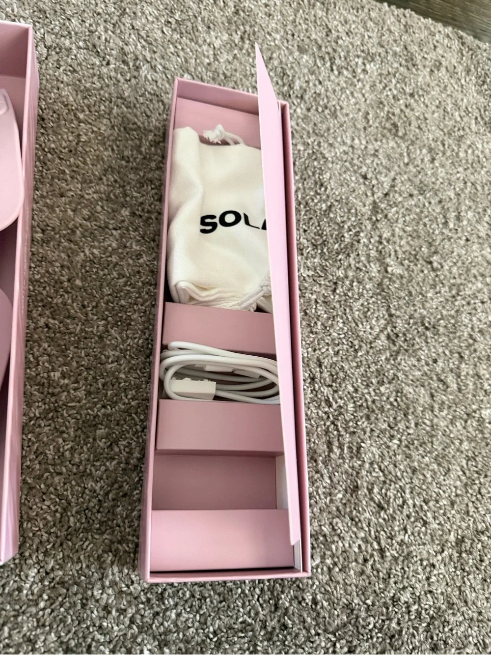 SOLAWAVE Pink red light Eye Mask - Soothing Wearable
